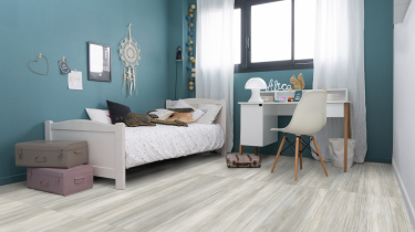 Vinylová podlaha Gerflor Creation 55 Clic Stripe Oak Ice 0858 v dětském pokoji