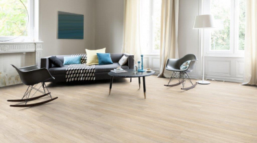 Gerflor Creation 55 Swiss Oak Beige 0848 v obývacím pokoji